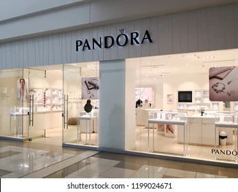 A Guide to Pandora Jewelry Outlets from Around the US