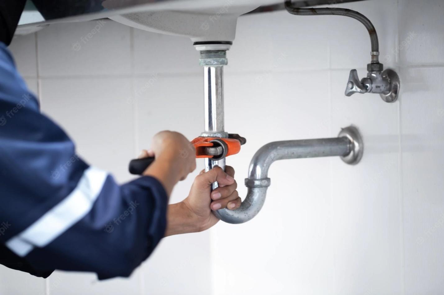 How to Find the Right Professional Plumber for Your Home