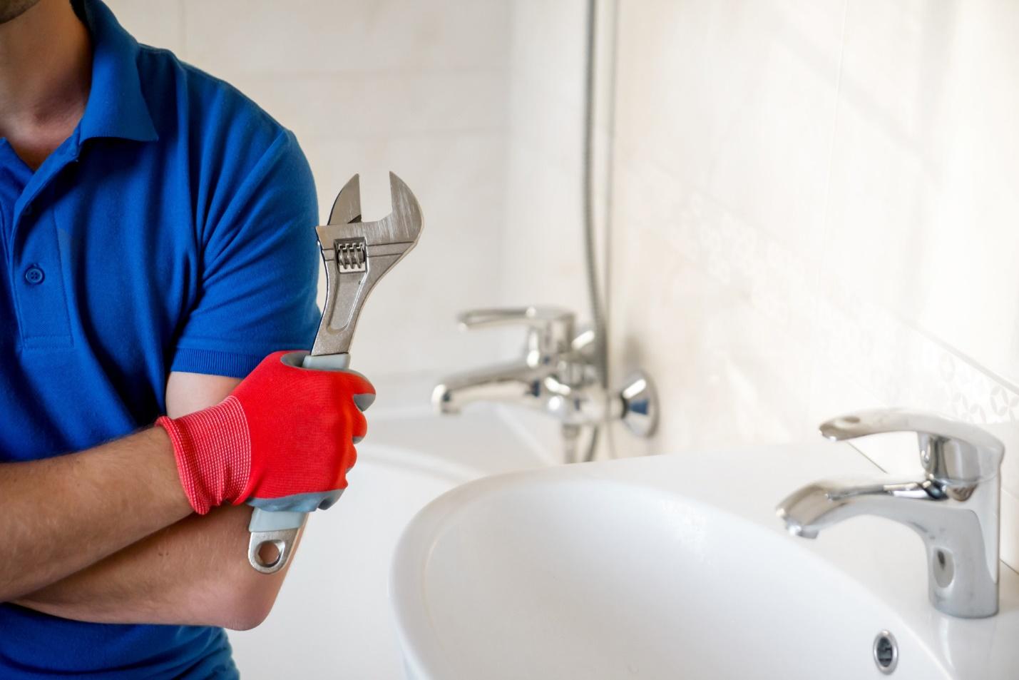 9 Plumbing Repairs You Shouldn’t DIY (and What to do Instead)
