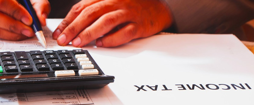 What is an Income tax calculator? How to Calculate your income tax