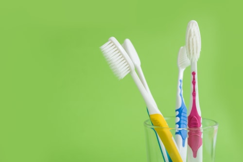 Does your Toothbrush Have Enough Life Left In It? Here’s How to Check