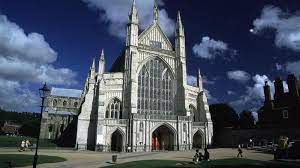 Top reasons to live in Winchester