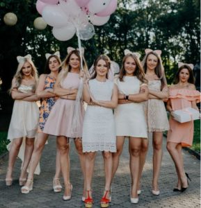 5 Trendy Styles for Short Bridesmaid Dresses in 2023