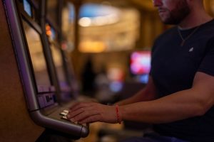 Responsible Slot Machine Gambling: Enjoying the Game Safely and Wisely