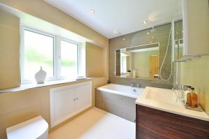 How Much Does It Cost to Paint a Bathroom on Average?
