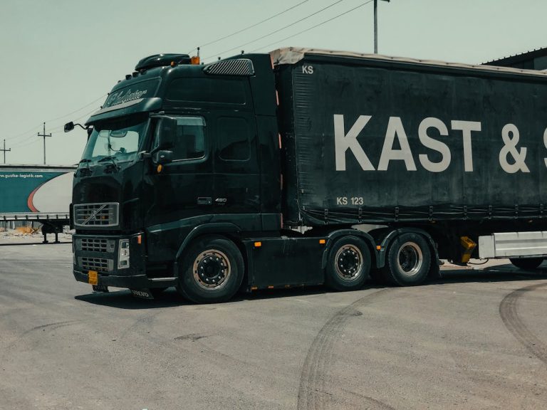 Tips about Handling Legal Claims After a Truck Accident